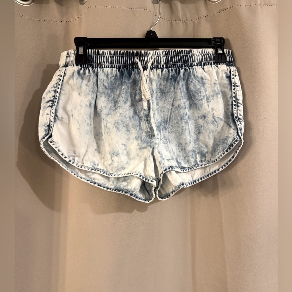 Women’s Faded Forever 21 Shorts